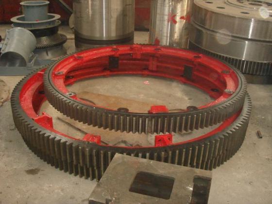 滚筒式1.8米复合肥烘干机大齿轮托轮